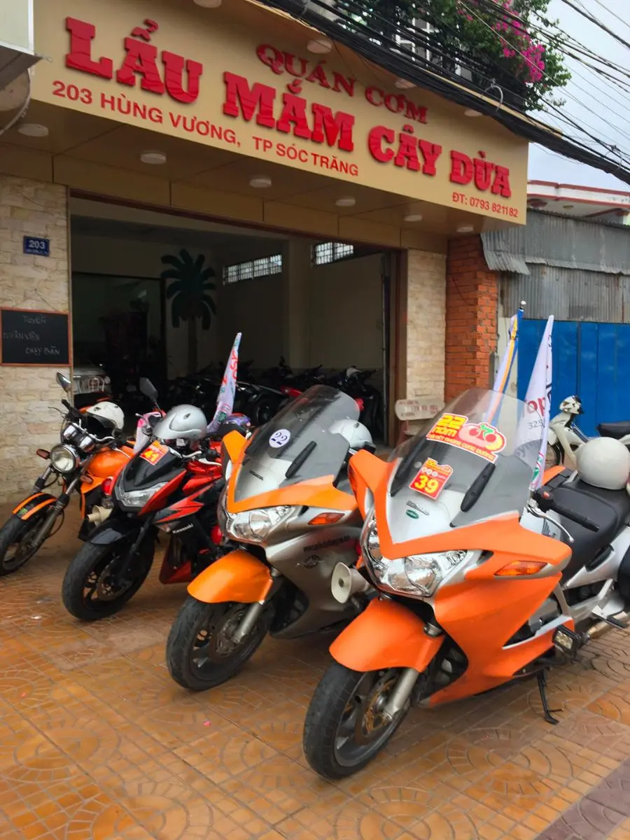 Quán Lẩu mắm Cây Dừa Sóc Trăng cùng món ngon bình dân đầy sức hút 8