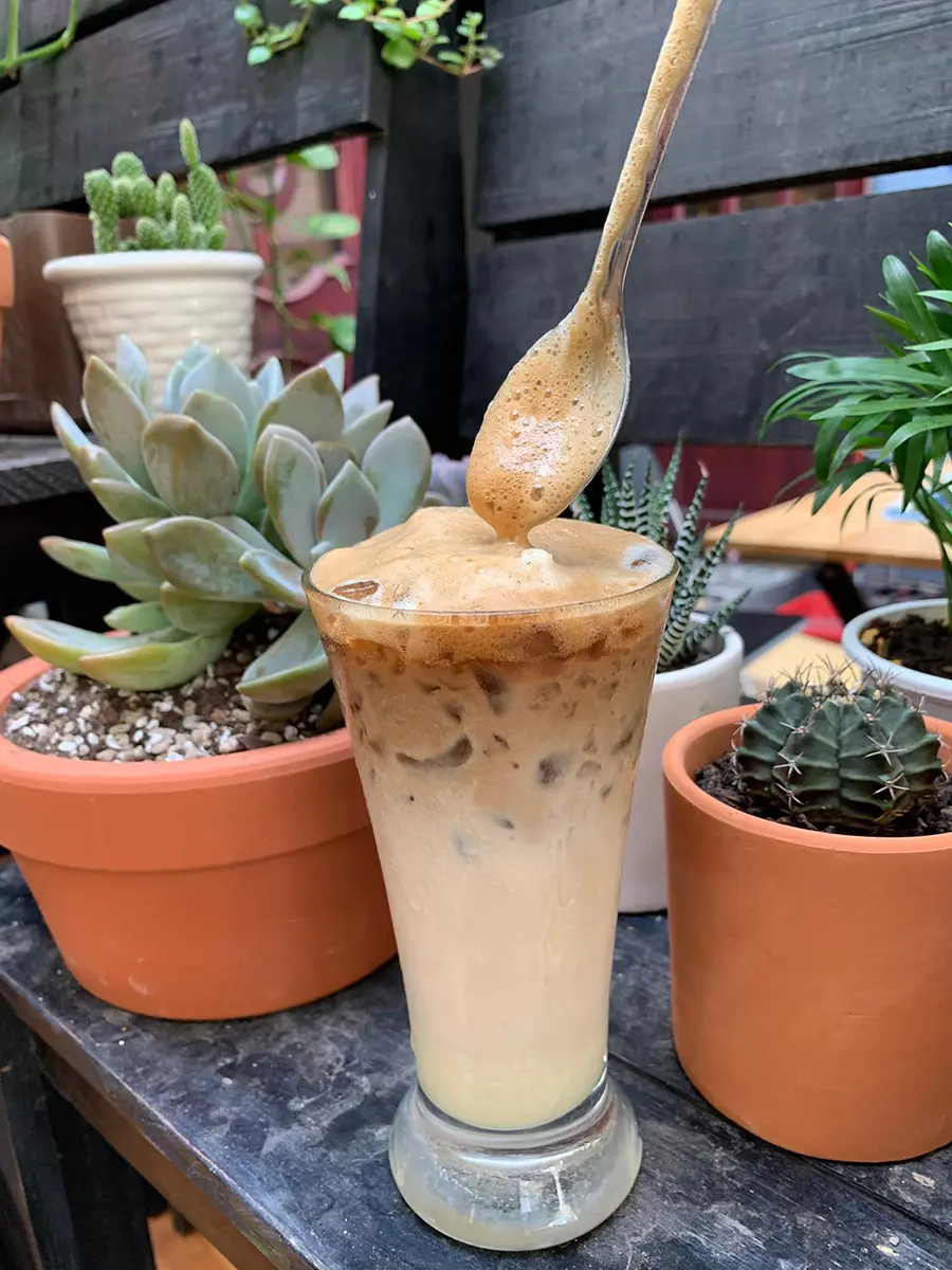 Sip Coffee, qu&aacute;n c&agrave; ph&ecirc; thơ mộng giữa l&ograve;ng th&agrave;nh phố 7