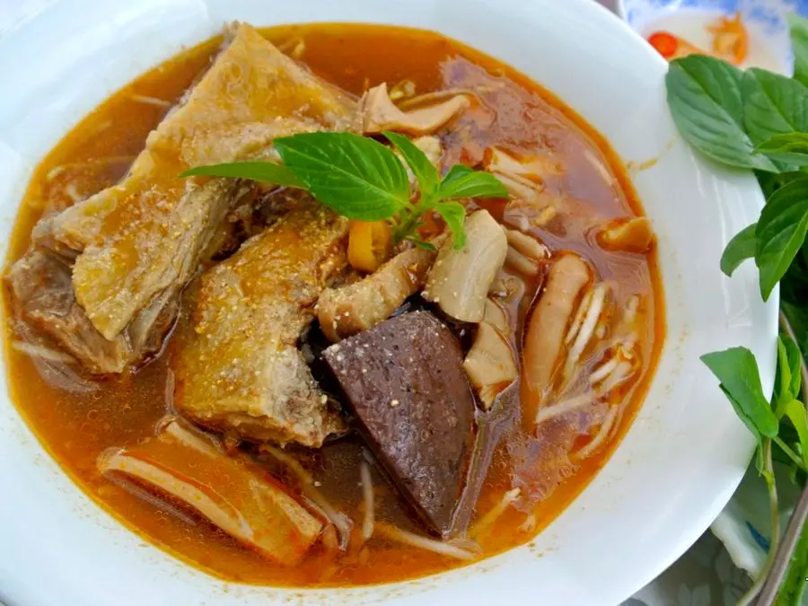 Thử b&uacute;n vịt nấu ti&ecirc;u S&oacute;c Trăng để biết thế n&agrave;o l&agrave; mỹ vị trần gian 2