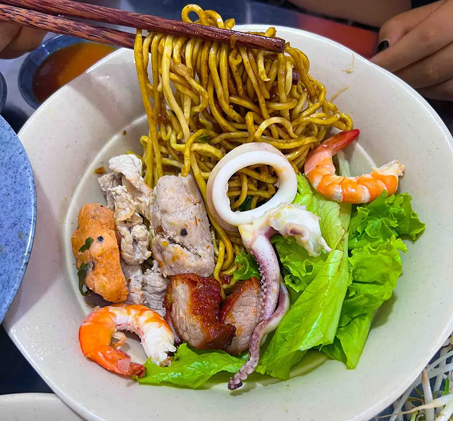 Thưởng thức m&igrave; sụa S&oacute;c Trăng, m&oacute;n ăn Trung Hoa thơm ngon kh&oacute; cưỡng 5