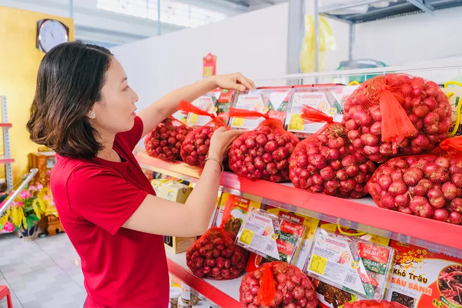 Thưởng thức Mứt củ h&agrave;nh t&iacute;m S&oacute;c Trăng với hương vị v&ocirc; c&ugrave;ng mới lạ 4