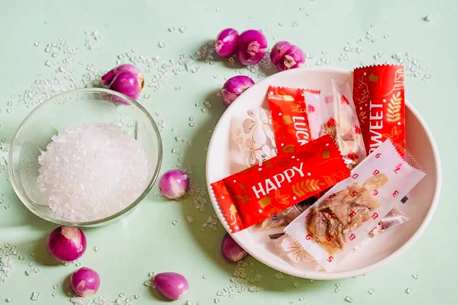 Thưởng thức Mứt củ h&agrave;nh t&iacute;m S&oacute;c Trăng với hương vị v&ocirc; c&ugrave;ng mới lạ 6