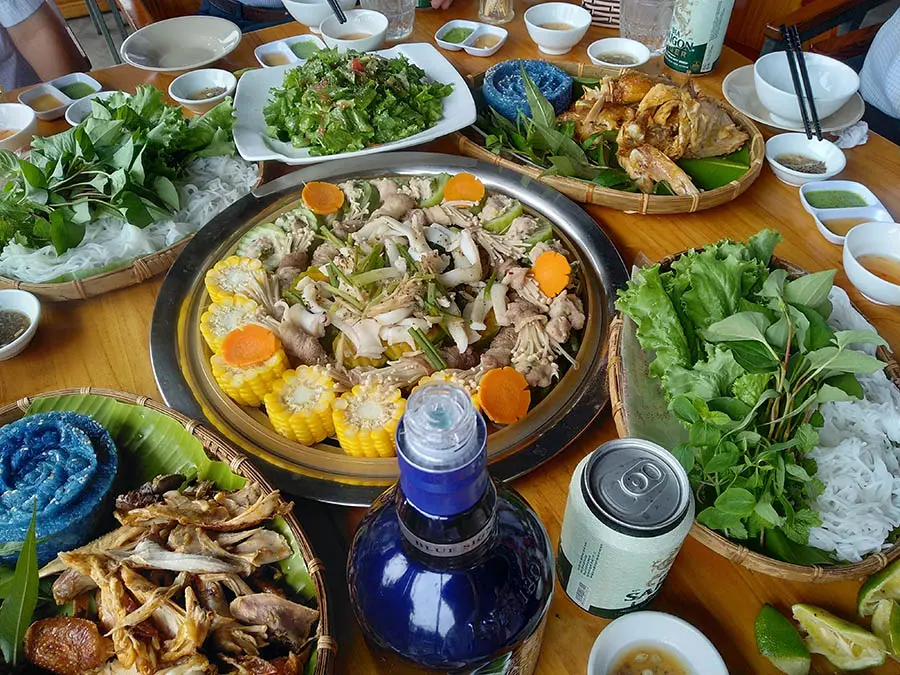 Trang trại nh&agrave; h&agrave;ng Ng&ocirc;i Sao Nhỏ v&agrave; kh&ocirc;ng gian ẩm thực đậm chất s&ocirc;ng nước 6