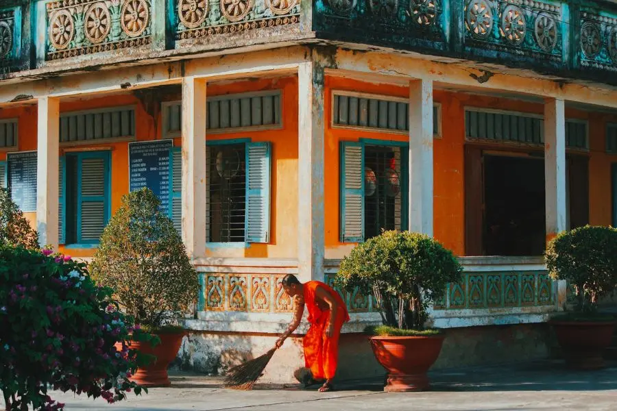 Vi vu Review S&oacute;c Trăng trong ng&agrave;y giải m&atilde; danh xưng 'xứ sở ch&ugrave;a v&agrave;ng' 3