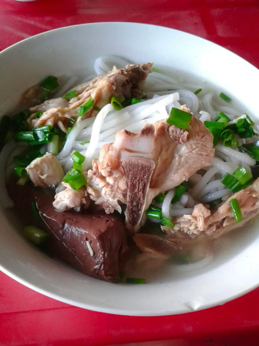 B&aacute;nh canh B&agrave; Ly T&acirc;y Ninh nổi tiếng với hương vị đặc sắc, kh&oacute; cưỡng 2
