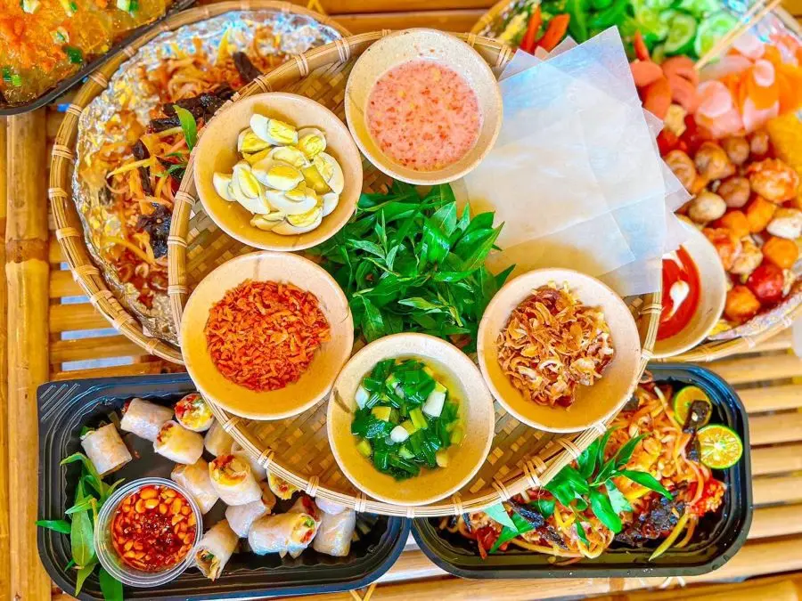 B&aacute;nh tr&aacute;ng chị Hằng, thi&ecirc;n đường ăn vặt hấp dẫn ở T&acirc;y Ninh 4