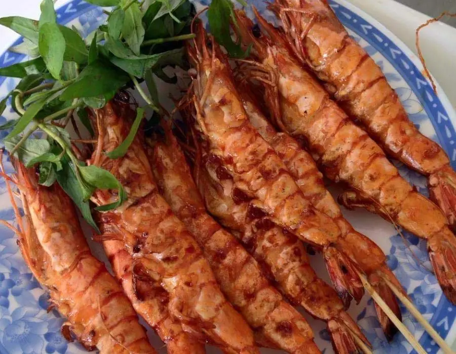 Đến Nh&agrave; h&agrave;ng S&ocirc;ng Qu&ecirc; thưởng thức những m&oacute;n ăn d&acirc;n d&atilde; 7