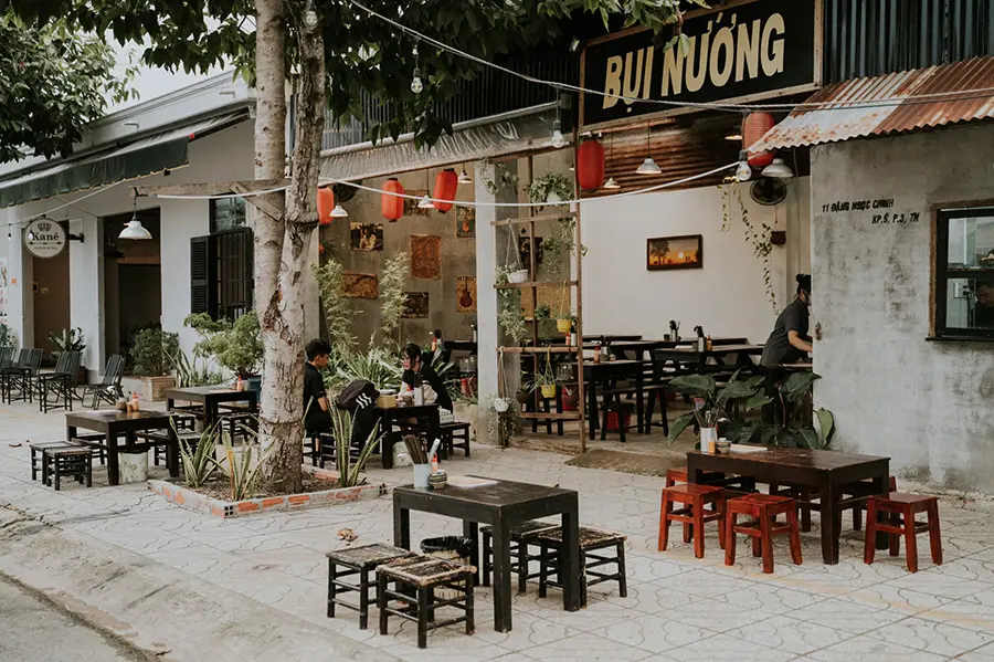 Gh&eacute; Bụi Qu&aacute;n, thưởng thức ẩm thực lẩu nướng tại T&acirc;y Ninh 2