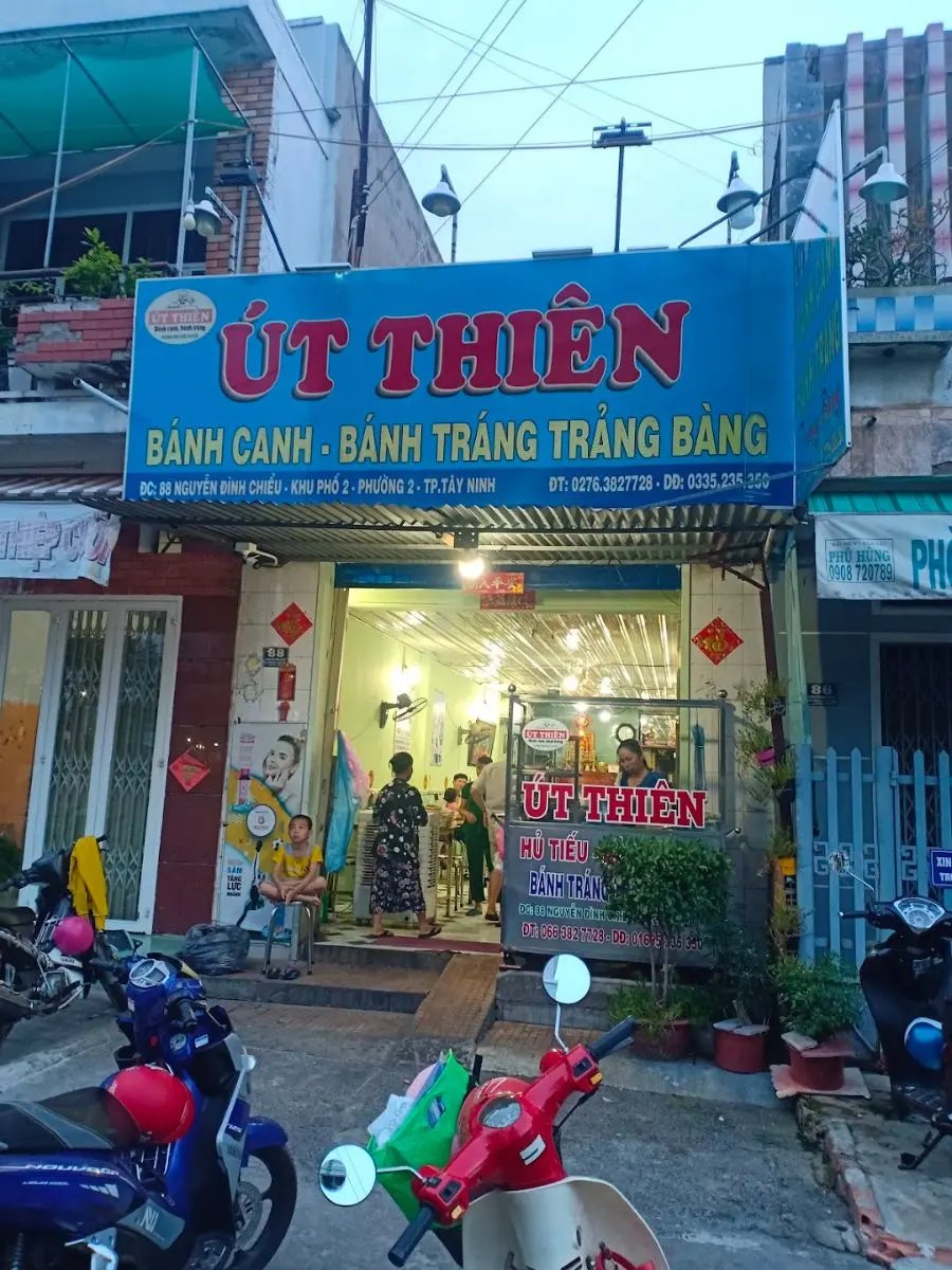 M&ecirc; mẩn B&aacute;nh canh Trảng B&agrave;ng &Uacute;t Thi&ecirc;n với hương vị thơm ngon 5
