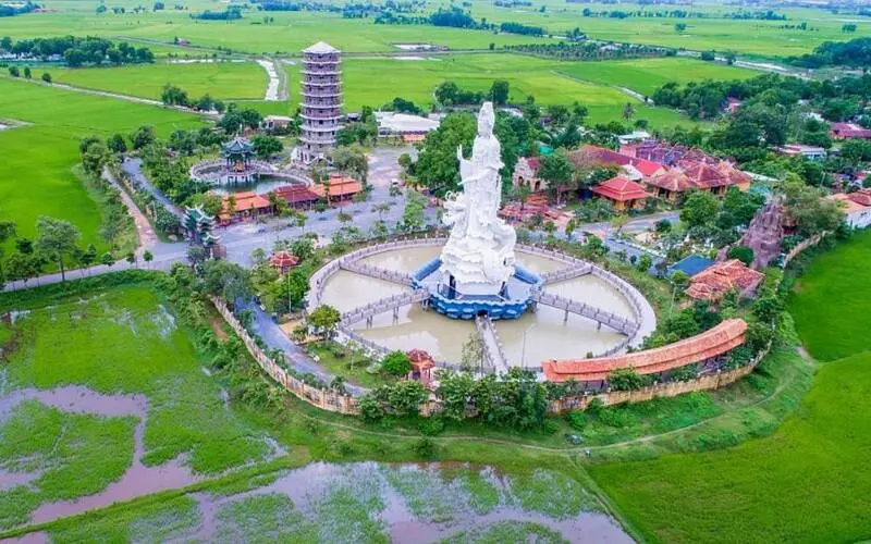 Ch&ugrave;a G&ograve; K&eacute;n T&acirc;y Ninh: Biểu tượng linh thi&ecirc;ng xứ H&ograve;a Th&agrave;nh 2