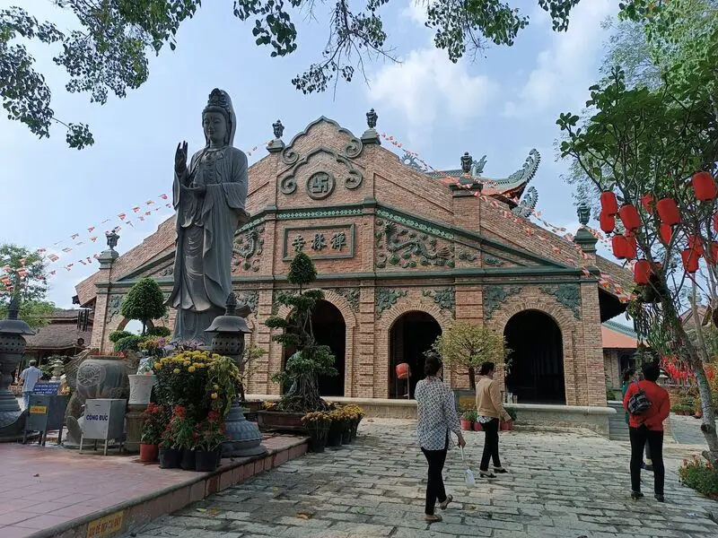 Ch&ugrave;a G&ograve; K&eacute;n T&acirc;y Ninh: Biểu tượng linh thi&ecirc;ng xứ H&ograve;a Th&agrave;nh 5