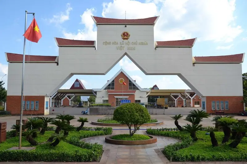 Kh&aacute;m ph&aacute; T&acirc;n Bi&ecirc;n T&acirc;y Ninh với 9 điểm du lịch độc đ&aacute;o 9