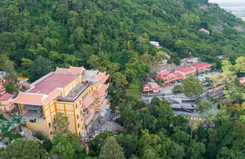 Kinh nghiệm kh&aacute;m ph&aacute; khu du lịch n&uacute;i B&agrave; Đen T&acirc;y Ninh 13