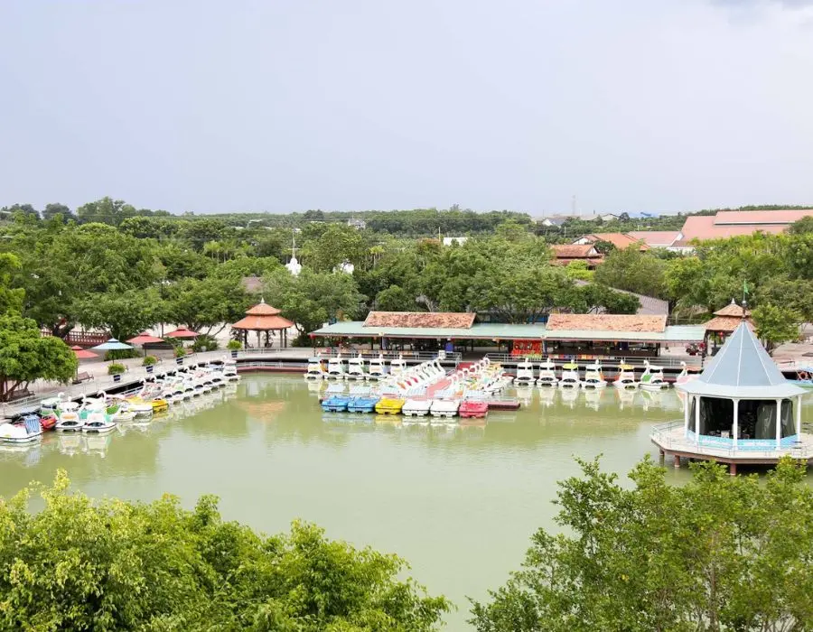 Lưu ngay lịch tr&igrave;nh kh&aacute;m ph&aacute; B&agrave; Đen 2N1Đ cực chi tiết 6