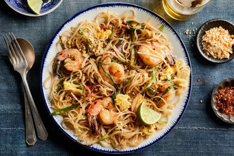 Pad Thai, m&oacute;n ăn đậm đ&agrave; tinh t&uacute;y ẩm thực xứ Ch&ugrave;a V&agrave;ng 3