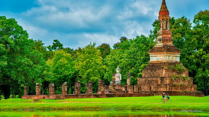 Cố đ&ocirc; Sukhothai nơi đ&oacute;n b&igrave;nh minh của hạnh ph&uacute;c tại Th&aacute;i Lan 5