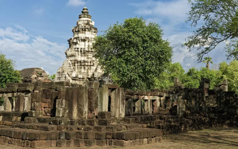 Kh&aacute;m ph&aacute; Nakhon Ratchasima vang danh xứ sở ch&ugrave;a V&agrave;ng 10