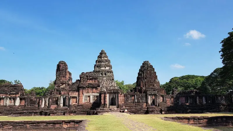 Kh&aacute;m ph&aacute; Nakhon Ratchasima vang danh xứ sở ch&ugrave;a V&agrave;ng 6