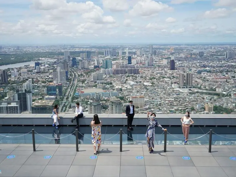 Kinh nghiệm tham quan Mahanakhon Skywalk: Gi&aacute; v&eacute; v&agrave; c&aacute;ch di chuyển 2