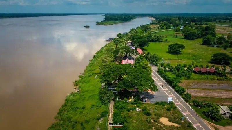 Mukdahan, h&ograve;n ngọc viễn Đ&ocirc;ng thanh b&igrave;nh tại Th&aacute;i Lan 3