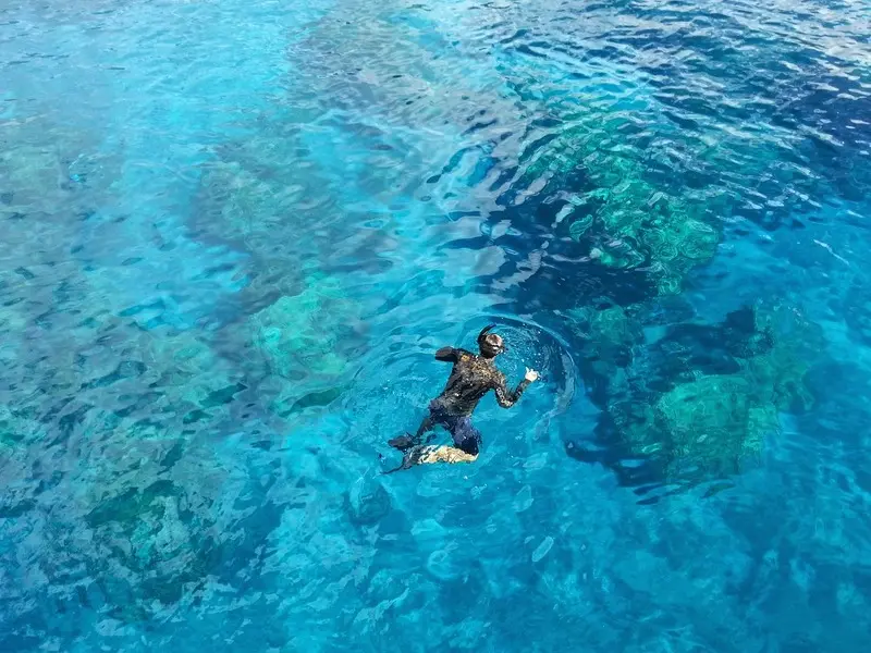 Thi&ecirc;n đường biển Koh Lipe với mặt nước xanh như ngọc tại Th&aacute;i Lan 8