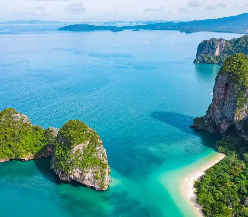 Khám phá Railay Beach, thiên đường ẩn mình tại Krabi