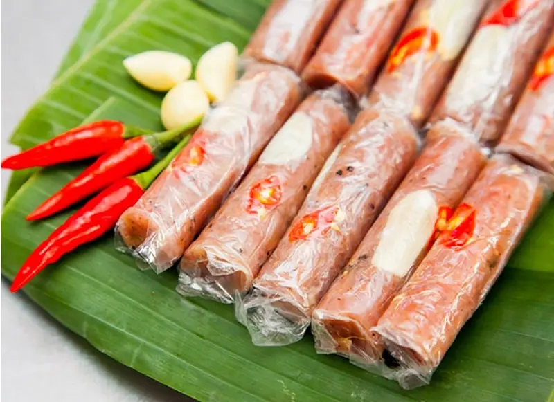 Hương vị nem chua Thanh H&oacute;a g&acirc;y thương nhớ cho bao thực kh&aacute;ch 2