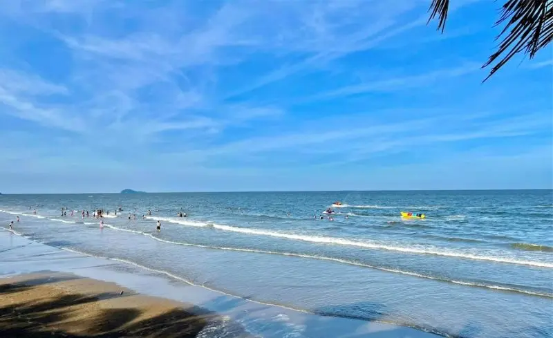 Biển Hải Tiến thi&ecirc;n đường biển hoang sơ, y&ecirc;n b&igrave;nh tại Thanh H&oacute;a 7