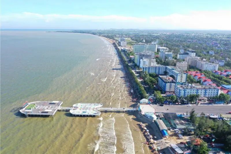 Biển Hải Tiến thi&ecirc;n đường biển hoang sơ, y&ecirc;n b&igrave;nh tại Thanh H&oacute;a 4