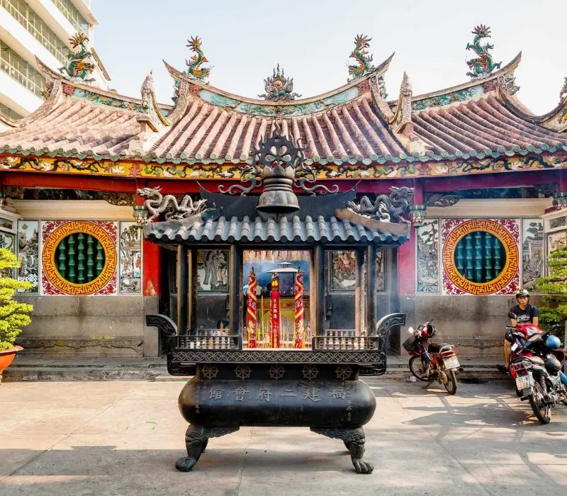 Chùa Ông Bổn: Nét đẹp tâm linh của người Hoa giữa lòng Sài Gòn