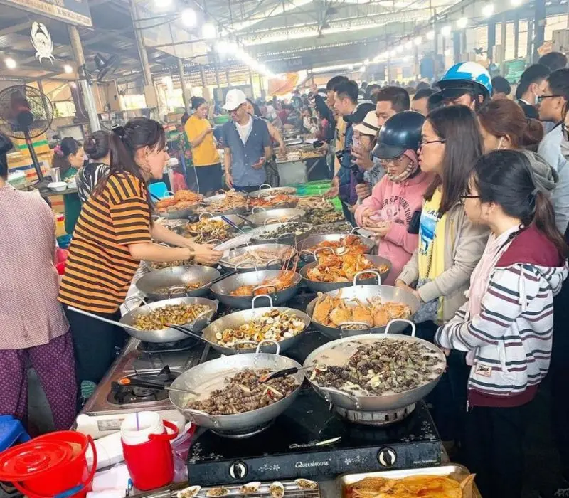 9 chợ hải sản S&agrave;i G&ograve;n nổi tiếng, gi&aacute; th&agrave;nh cạnh tranh (cập nhật 10.25) 3