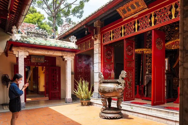 9 ng&ocirc;i ch&ugrave;a cầu duy&ecirc;n ở S&agrave;i G&ograve;n linh thi&ecirc;ng n&ecirc;n gh&eacute; một lần 10