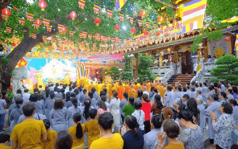 Ch&ugrave;a B&aacute;o &Acirc;n T&acirc;n B&igrave;nh &ndash; Kh&ocirc;ng gian đậm n&eacute;t văn h&oacute;a Phật gi&aacute;o 5