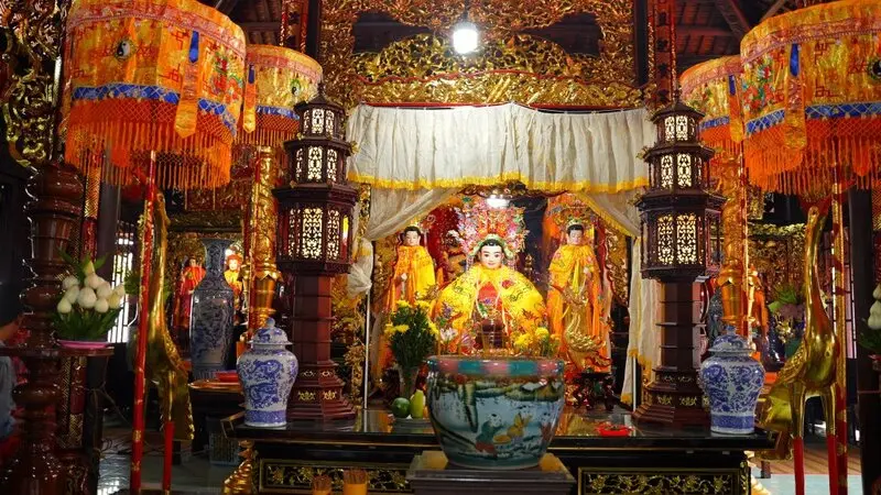 Ch&ugrave;a Ch&acirc;u Đốc 3, chốn thiền tịnh ngự tr&ecirc;n C&ugrave; lao Ba Xang 10
