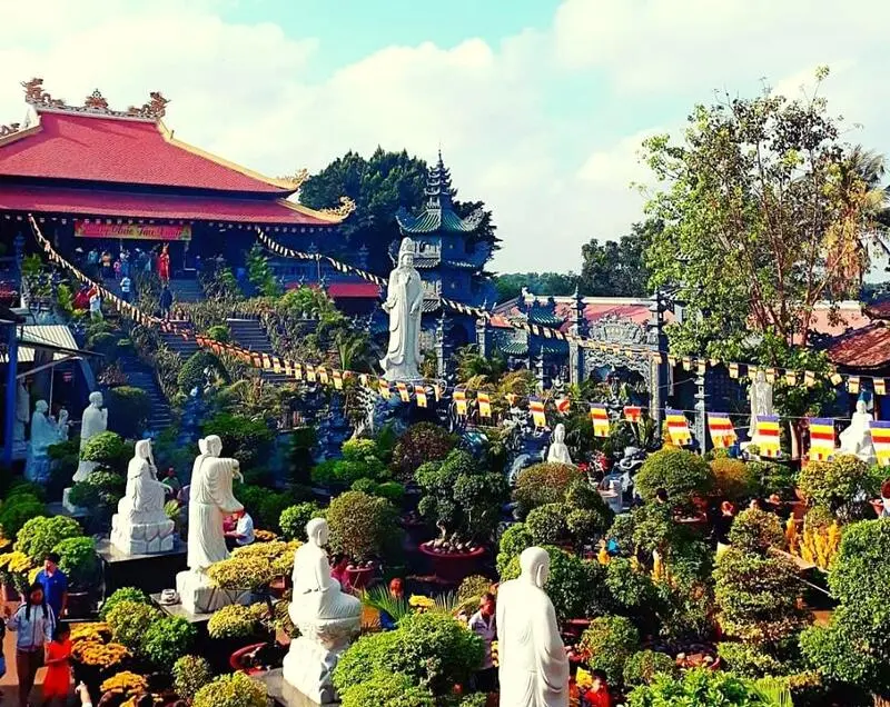 Ch&ugrave;a Ch&acirc;u Đốc 3, chốn thiền tịnh ngự tr&ecirc;n C&ugrave; lao Ba Xang 2