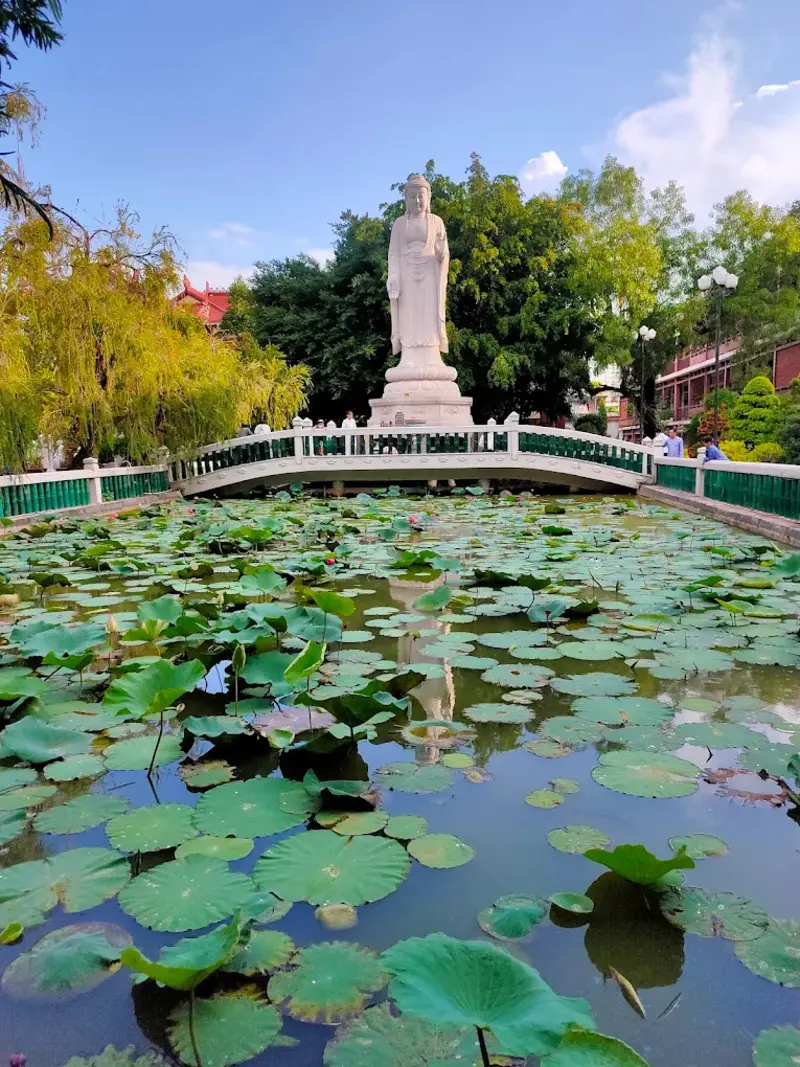 Ch&ugrave;a Li&ecirc;n Hoa, ng&ocirc;i ch&ugrave;a ph&aacute;i Bắc t&ocirc;ng 22 năm kh&ocirc;ng đốt v&agrave;ng m&atilde; 5