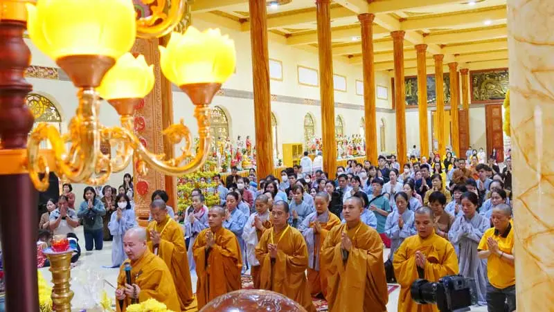 Ch&ugrave;a Ph&aacute;p Tạng, cổ tự thiền tịnh v&agrave; linh thi&ecirc;ng của S&agrave;i G&ograve;n 6