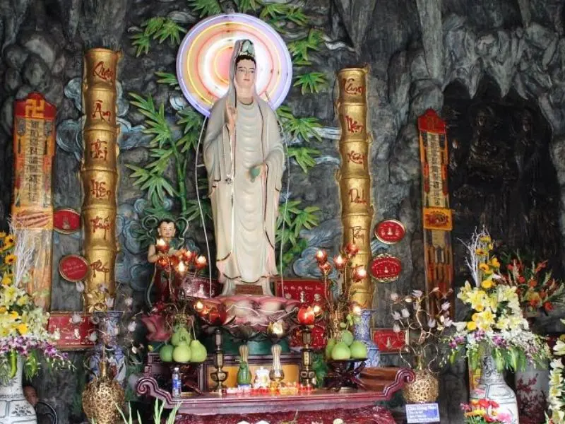 Ch&ugrave;a Phổ Quang tại TP.HCM v&agrave; h&agrave;nh tr&igrave;nh t&igrave;m về chốn linh thi&ecirc;ng, y&ecirc;n b&igrave;nh 4