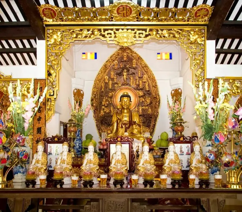 Ch&ugrave;a Phước H&ograve;a, nơi chứa dựng những gi&aacute; trị t&acirc;m linh s&acirc;u sắc 4