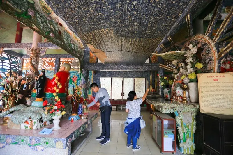 C&oacute; ng&ocirc;i miếu nổi G&ograve; Vấp b&igrave;nh y&ecirc;n giữa d&ograve;ng s&ocirc;ng V&agrave;m Thuật 11