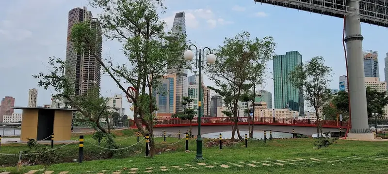 Kh&aacute;m ph&aacute; Cầu T&igrave;nh Y&ecirc;u S&agrave;i G&ograve;n với view đẹp &ldquo;ngất ng&acirc;y&rdquo; 7