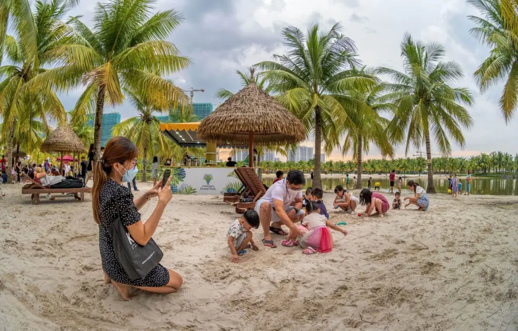 Kh&aacute;m ph&aacute; C&ocirc;ng vi&ecirc;n &aacute;nh s&aacute;ng Vinhomes Grand Park đẳng cấp quốc tế 8