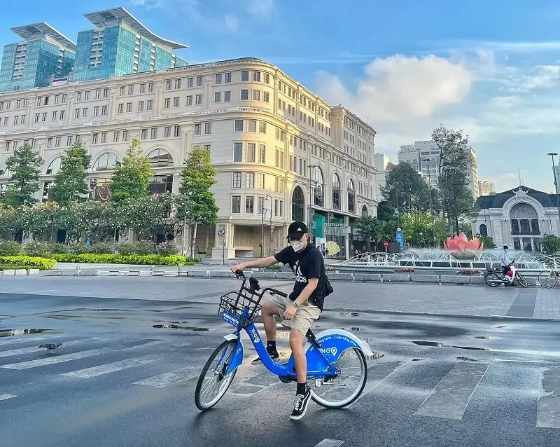 Kh&aacute;m ph&aacute; phố đi bộ Nguyễn Huệ với loạt hoạt động ăn chơi từ s&aacute;ng đến đ&ecirc;m 3