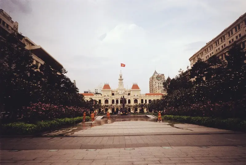 Kh&aacute;m ph&aacute; phố đi bộ Nguyễn Huệ với loạt hoạt động ăn chơi từ s&aacute;ng đến đ&ecirc;m 12