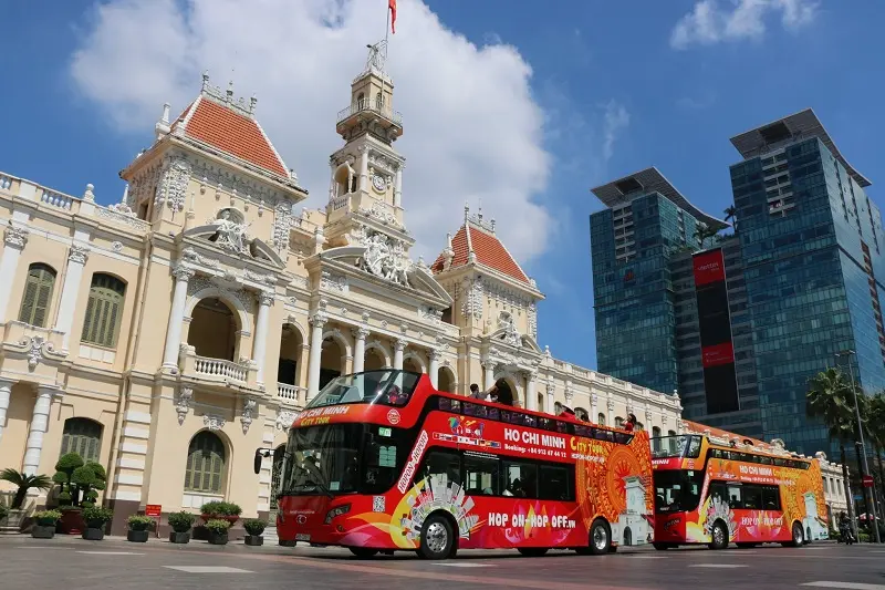 Kh&aacute;m ph&aacute; phố đi bộ Nguyễn Huệ với loạt hoạt động ăn chơi từ s&aacute;ng đến đ&ecirc;m 11