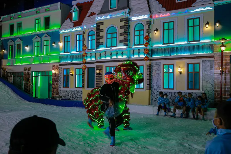 Khu vui chơi tuyết Snow Town S&agrave;i G&ograve;n, thi&ecirc;n đường tuyết giữa l&ograve;ng th&agrave;nh phố 6