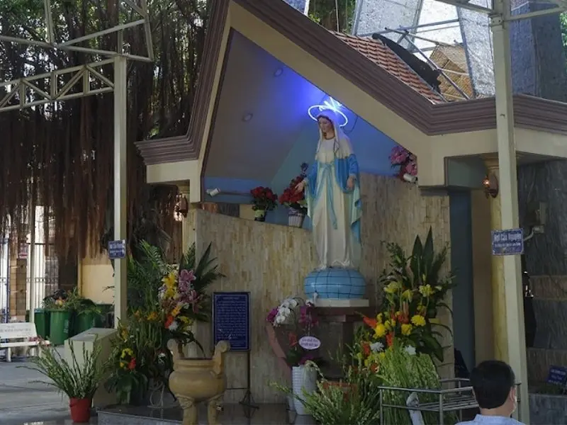 Nh&agrave; thờ Fatima: Trung t&acirc;m h&agrave;nh hương nổi tiếng tại Thủ Đức 5