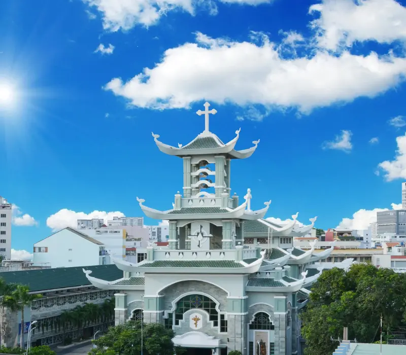 Nh&agrave; thờ Gi&aacute;o xứ Đa Minh - Ba Chu&ocirc;ng với kiến tr&uacute;c &Aacute; Đ&ocirc;ng đặc sắc 2