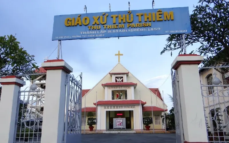 Nh&agrave; thờ Thủ Thi&ecirc;m: C&ocirc;ng tr&igrave;nh trăm năm b&ecirc;n s&ocirc;ng S&agrave;i G&ograve;n 4