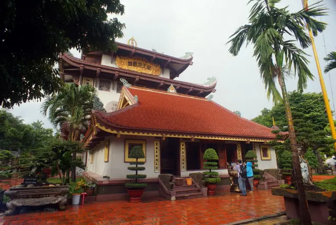 Tham quan ng&ocirc;i Ch&ugrave;a Một Cột Thủ Đức Nam Thi&ecirc;n Nhất Trụ 13